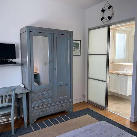**appartement 3* Centre Royan, 200m Plage, Calme, Parking, Wifi** - Fr-1-494-103 Apartamento *